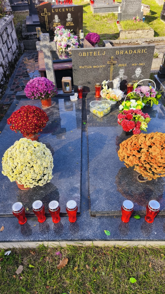 Fotografija groba