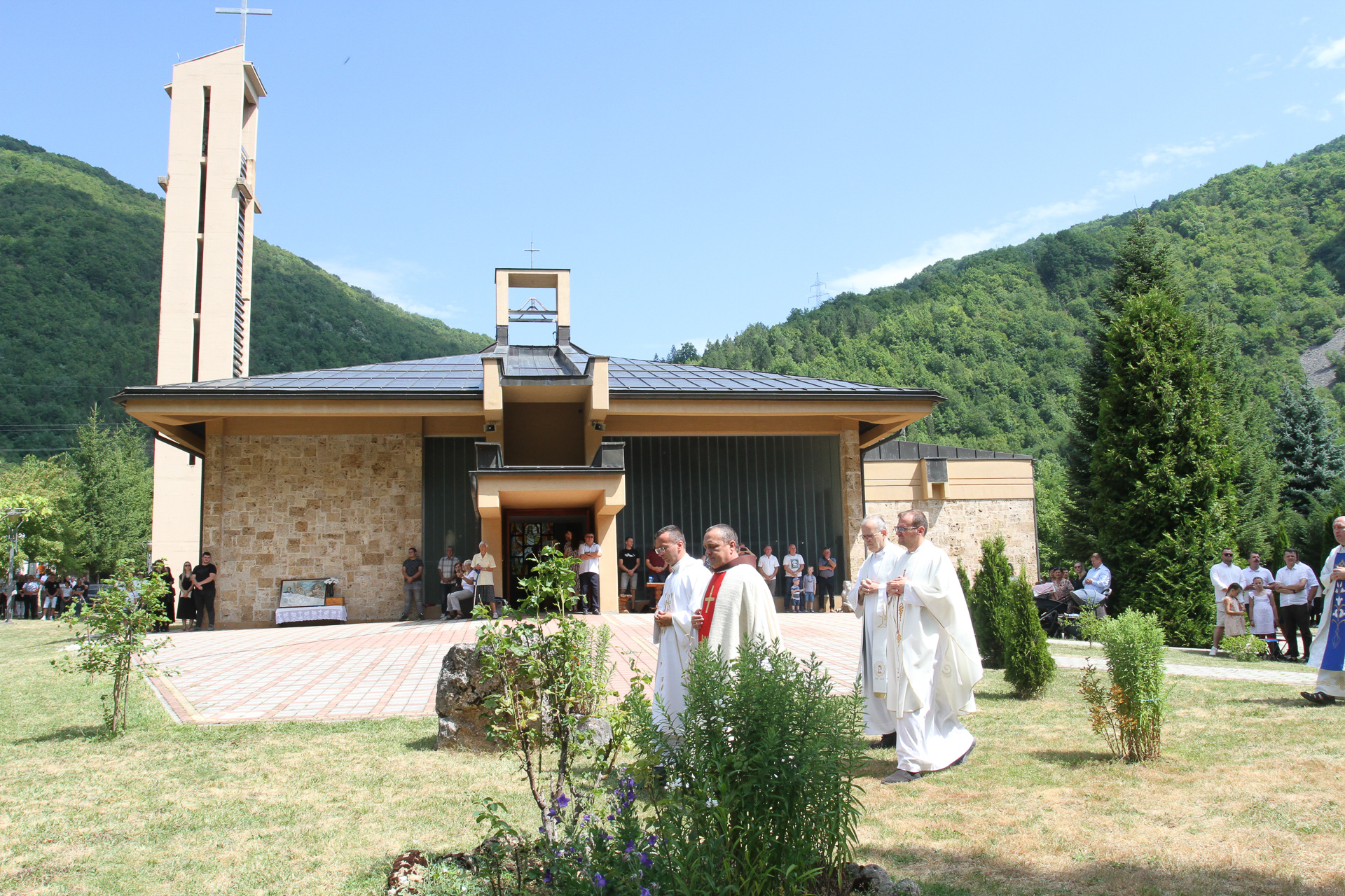 Crkva Doljani